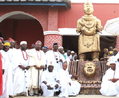 Tragedy As Osun Monarch flees palace over alleged mysterious death Protest by the Youth